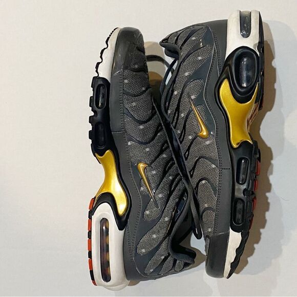 Nike DM7570-002 Air Max Plus SE Iron Metallic Grey Mens Size 12 main image 8